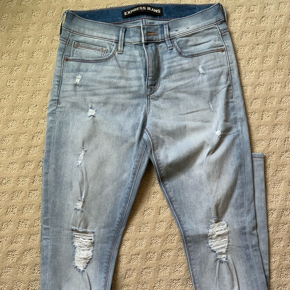 Express skinny light washed distressed legging
